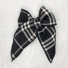 Load image into Gallery viewer, Fern Bow | Onyx Plaid
