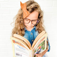 Load image into Gallery viewer, Hand Tied Bow | Camel
